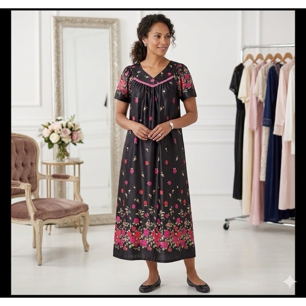 Anthony Richards Womens Size 1X Nightgown Black Red Floral MuuMuu House Gown
